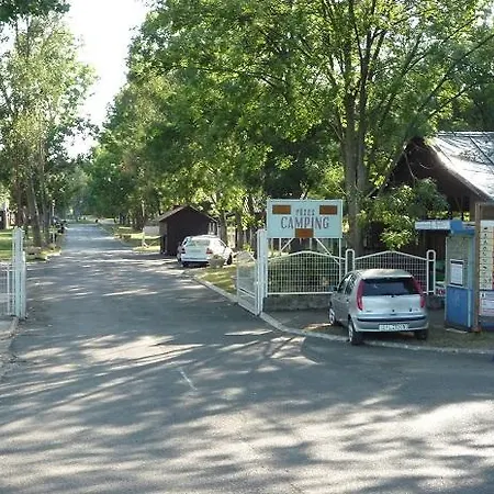 Fuzes Kemping Es Panzio * Abádszalók